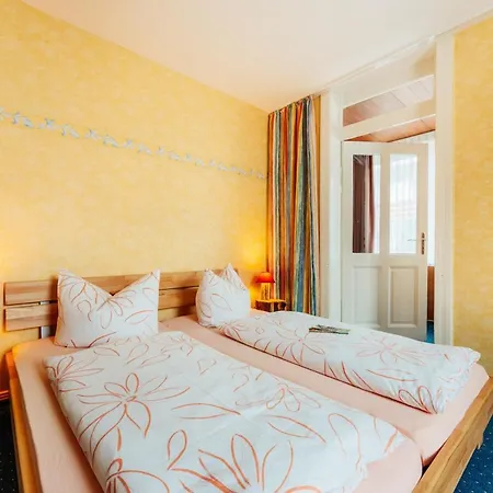 Guest house Bei Angela 3*