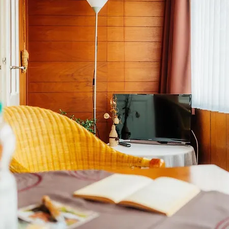 Guest house Bei Angela 3*